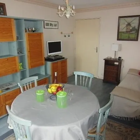 Apartamento Deauville 2000 *